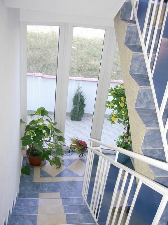 Sianie Guest House Равда Экстерьер фото
