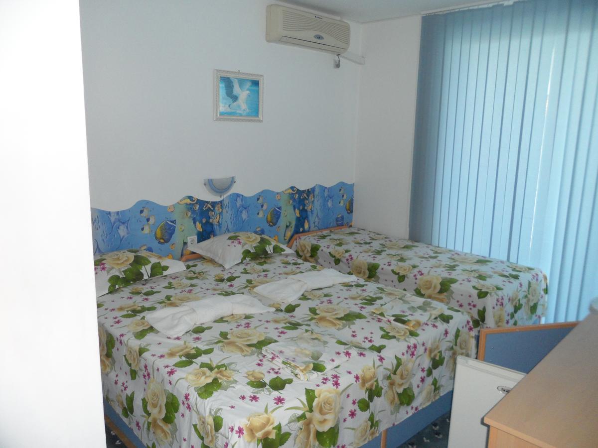 Sianie Guest House Равда Экстерьер фото