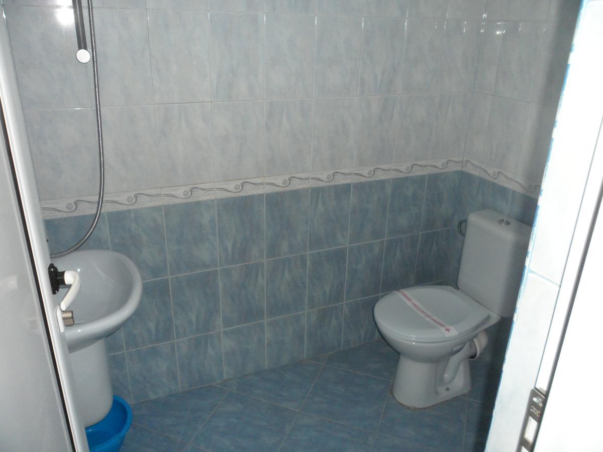 Sianie Guest House Равда Экстерьер фото