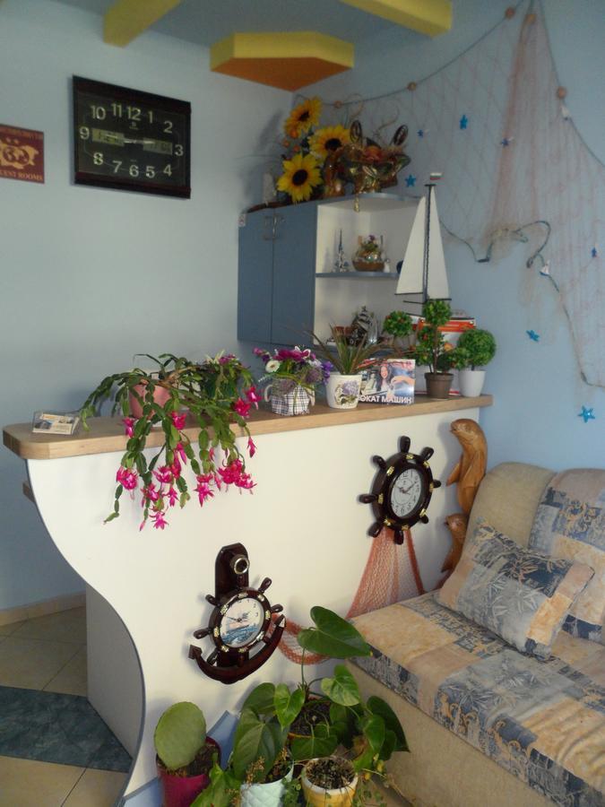 Sianie Guest House Равда Экстерьер фото
