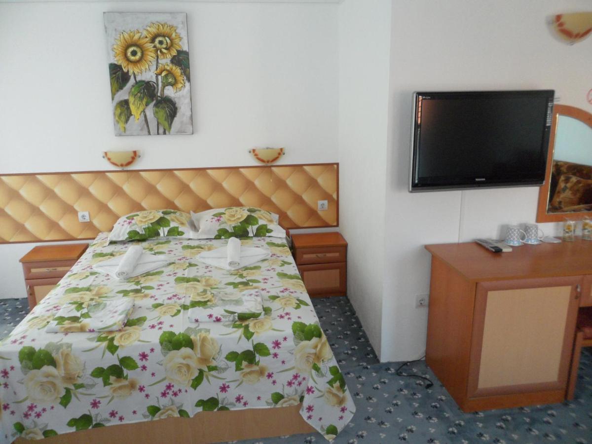 Sianie Guest House Равда Номер фото