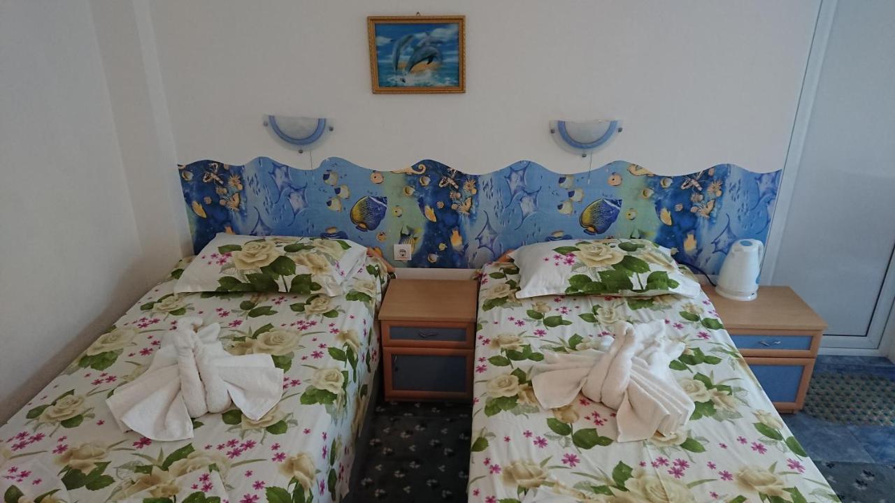 Sianie Guest House Равда Экстерьер фото